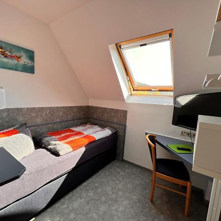 Pension "Tor Zum Rennsteig" Horschel Exteriör bild