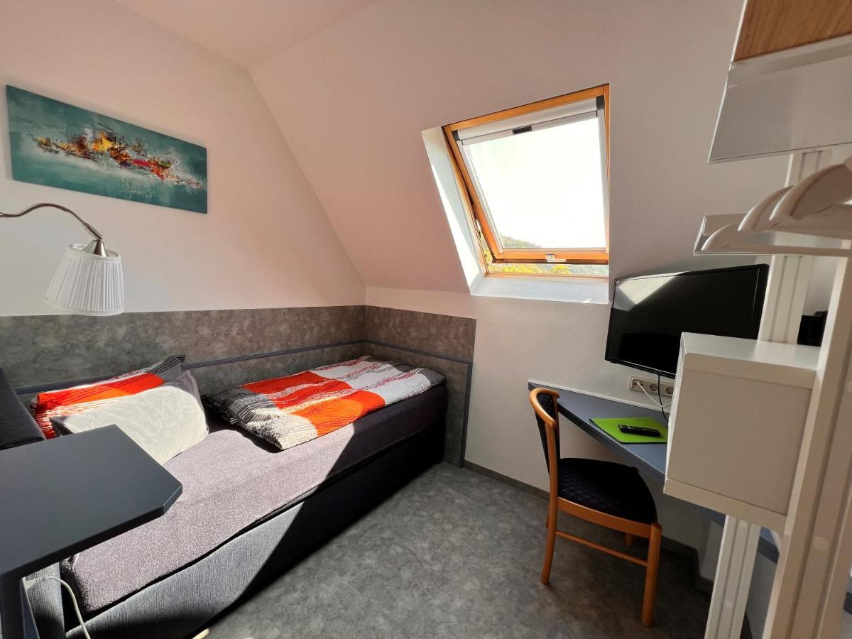 Pension "Tor Zum Rennsteig" Horschel Exteriör bild